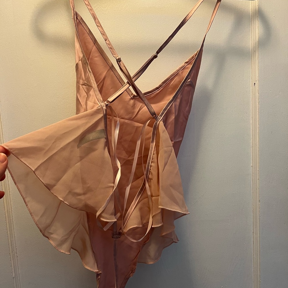 Elegant Pink Satin Robe with bodysuit - Picture 3 of 6